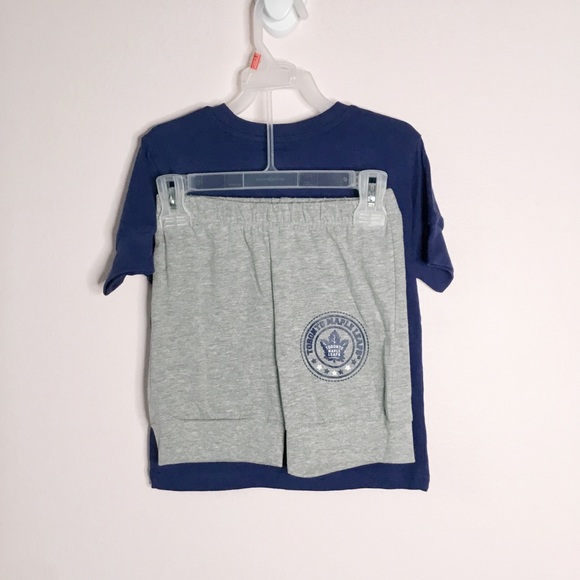 Toronto Maple Leaf Pajama Set Size Small 6 - Picture 3 of 6